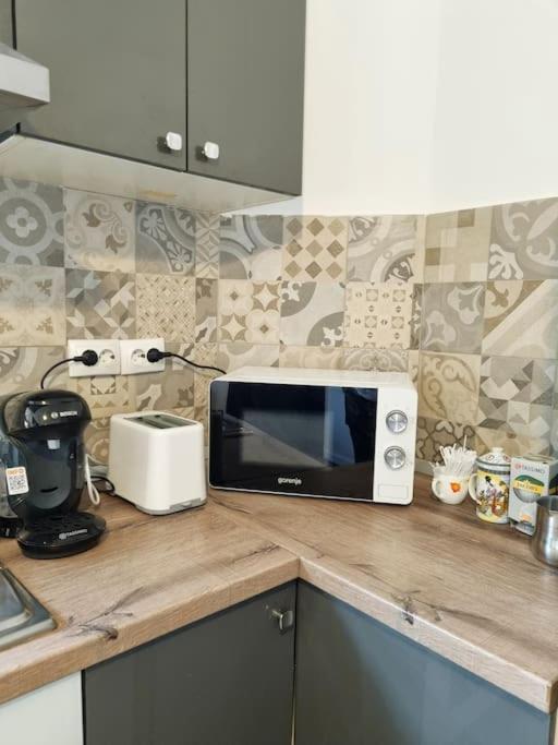 Cozy Apartment Near City Center Βουκουρέστι Εξωτερικό φωτογραφία