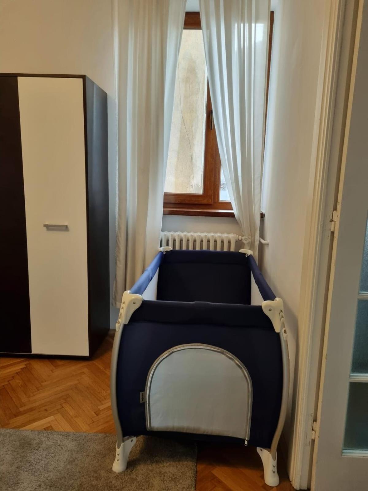 Cozy Apartment Near City Center Βουκουρέστι Εξωτερικό φωτογραφία
