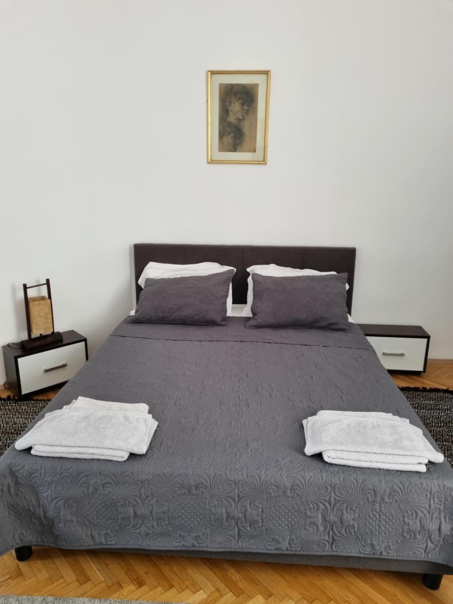 Cozy Apartment Near City Center Βουκουρέστι Εξωτερικό φωτογραφία